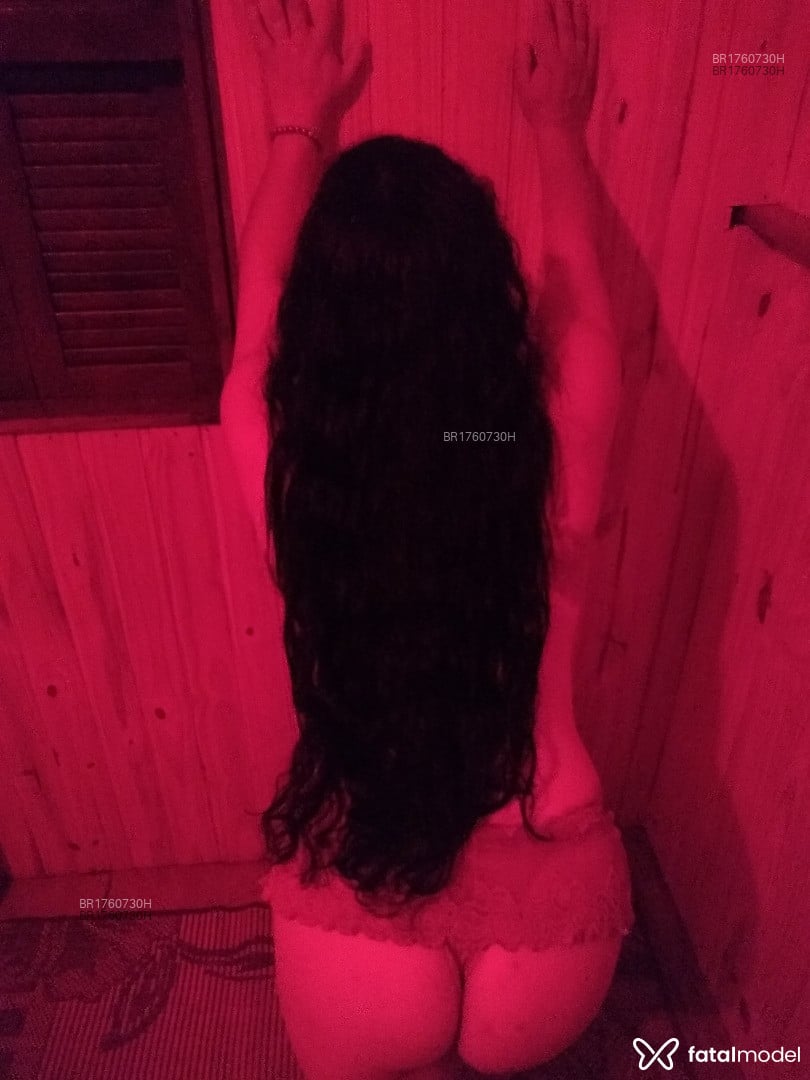 Acompanhante mulher morena (o) de olhos verdes - Jordana Acompanhante mulher morena (o) de olhos verdes - Jordana