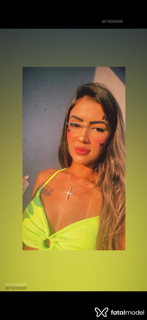 Acompanhante mulher com cabelo castanho de olhos castanhos em Primavera do Leste - Laura