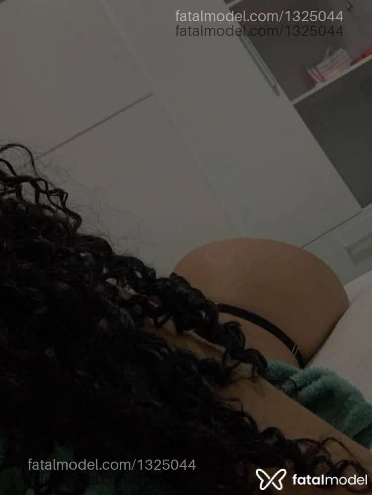 Acompanhante mulher morena (o) de olhos pretos em Anápolis - Safira