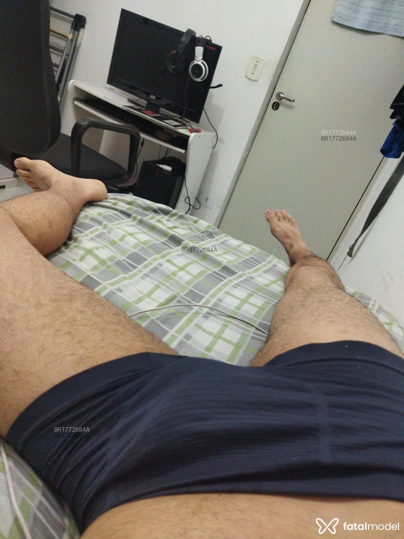 Acompanhante homem com cabelo castanho de olhos castanhos em São Paulo - Peixe