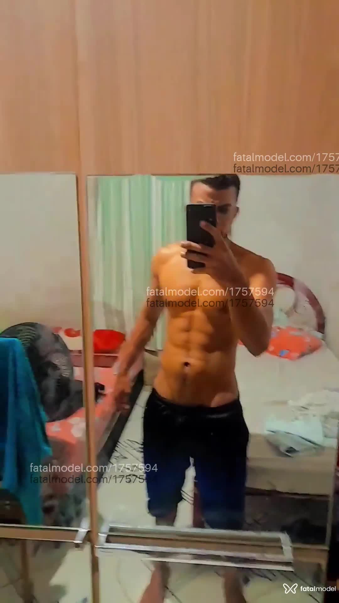 Acompanhante homem morena (o) de olhos castanhos em Belém - Neguinho