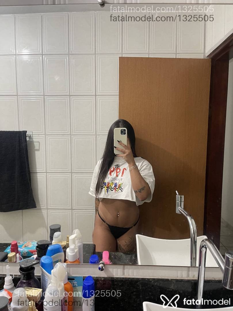 Acompanhante mulher morena (o) de olhos castanhos em Guarapari - Karen Mello