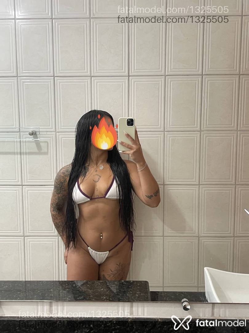 Acompanhante mulher morena (o) de olhos castanhos - Karen Mello