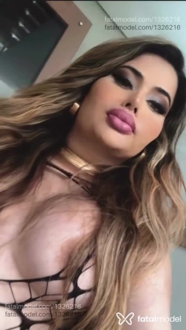 Acompanhante mulher trans loira (o) de olhos castanhos em Piracicaba - Julianny Ferrari