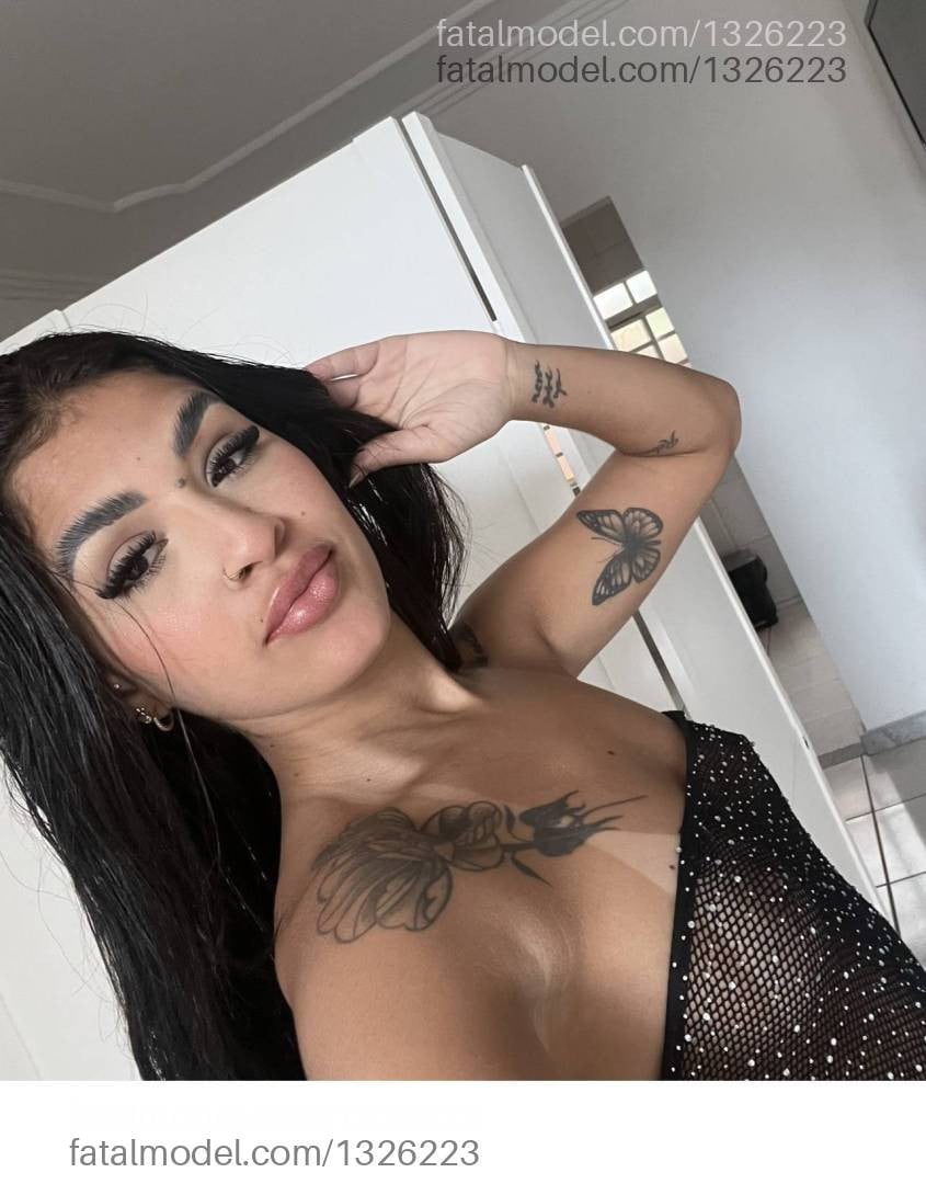 Acompanhante mulher morena (o) de olhos castanhos em Uberaba - Angel