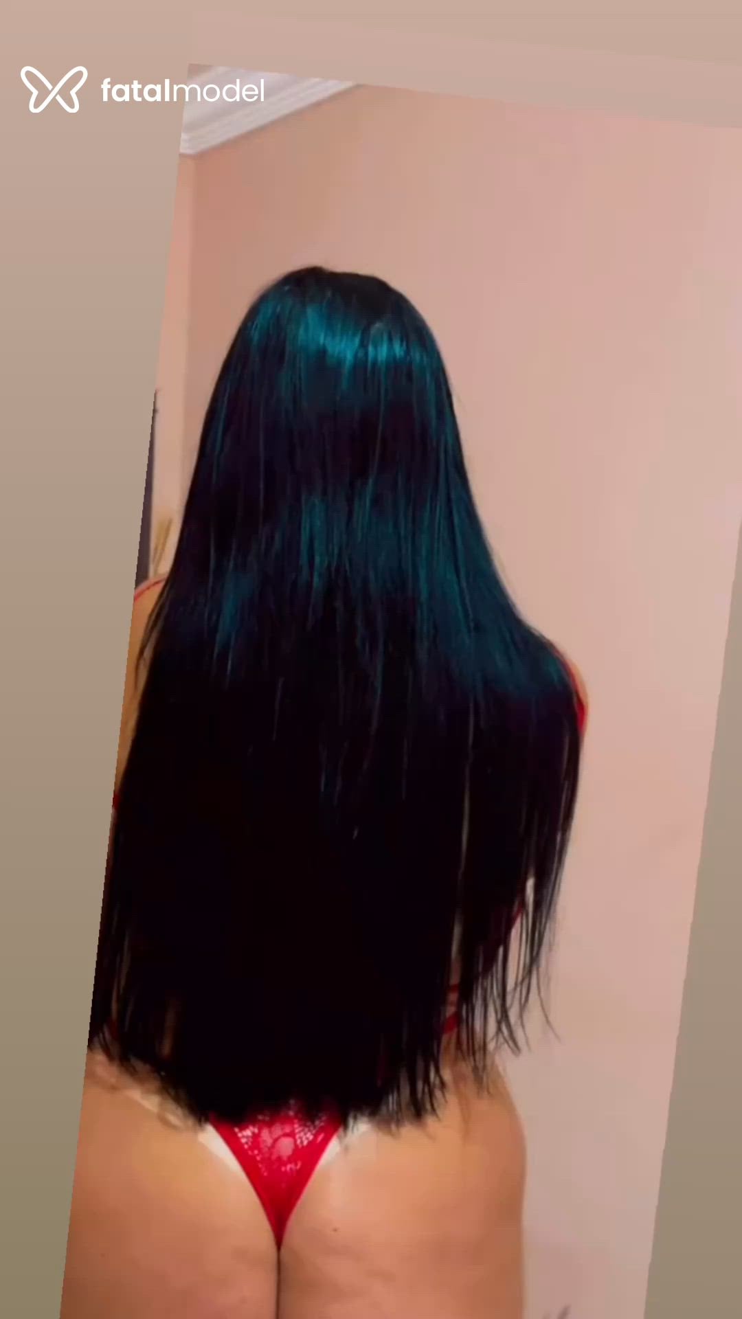 Acompanhante mulher morena (o) de olhos pretos - Bruna