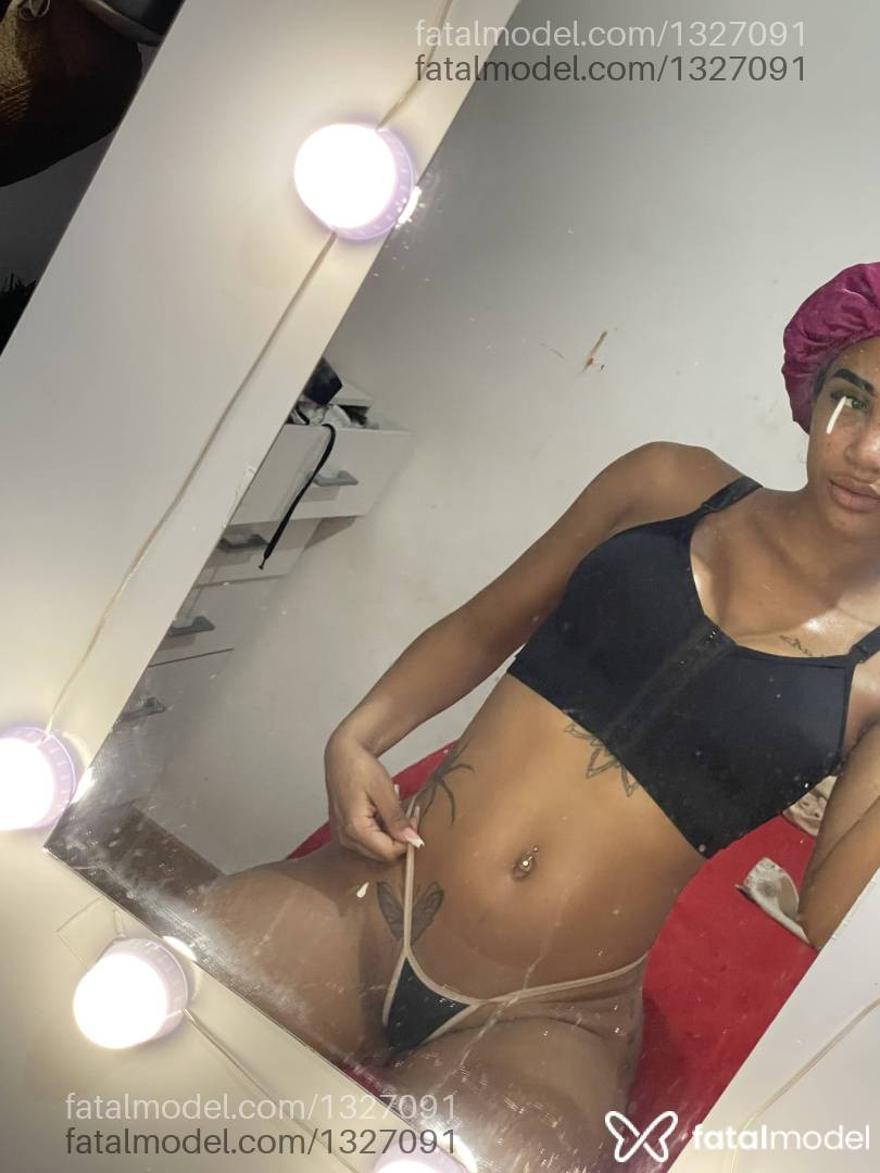 Acompanhante mulher com cabelo castanho de olhos pretos em Rio de Janeiro - Larissa Mendes