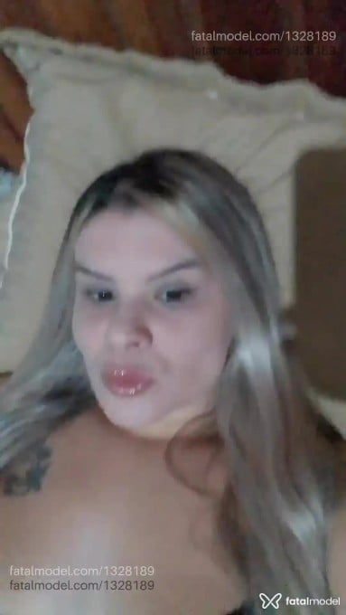 Acompanhante mulher loira (o) de olhos castanhos - Larissa ferraz Acompanhante mulher loira (o) de olhos castanhos - Larissa ferraz