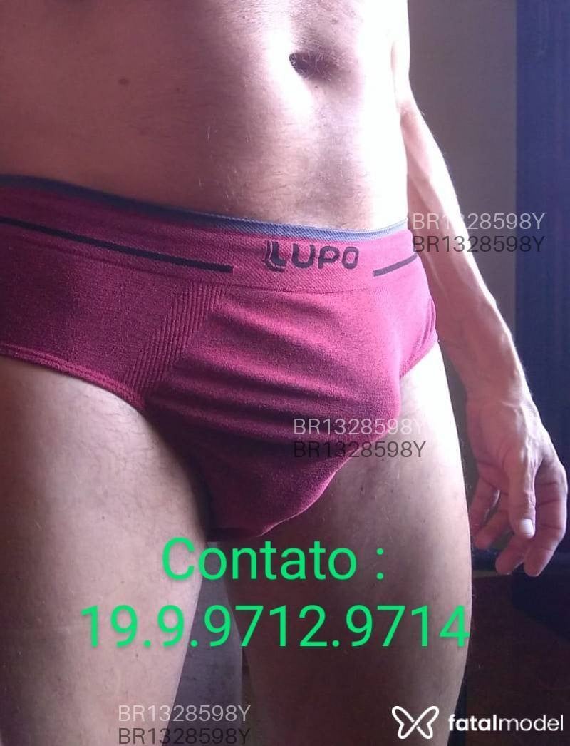 Acompanhante homem com cabelo castanho de olhos castanhos em Pirassununga Acompanhante homem com cabelo castanho de olhos castanhos em Pirassununga - Ricky
