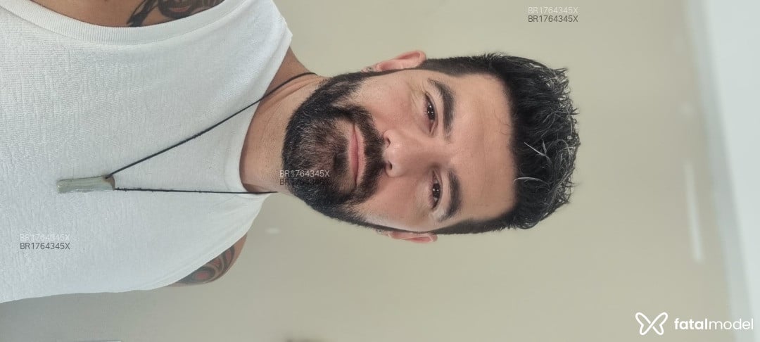 Acompanhante homem morena (o) de olhos castanhos em São Paulo Acompanhante homem morena (o) de olhos castanhos em São Paulo - Ricardo