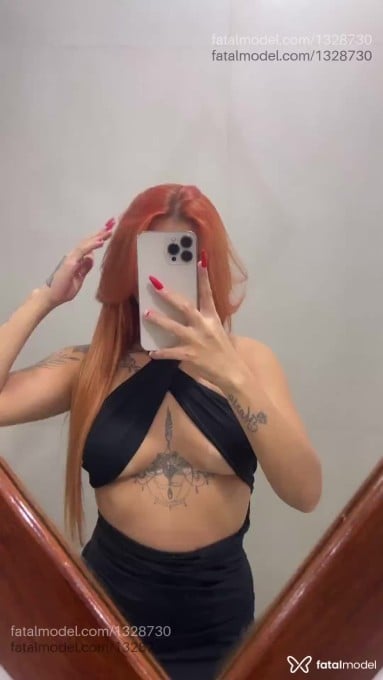 Acompanhante mulher loira (o) de olhos castanhos - Bruna Souza