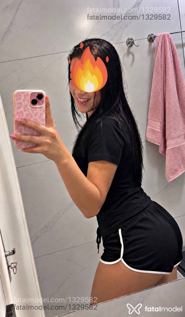 Acompanhante mulher morena (o) de olhos pretos - Suelen