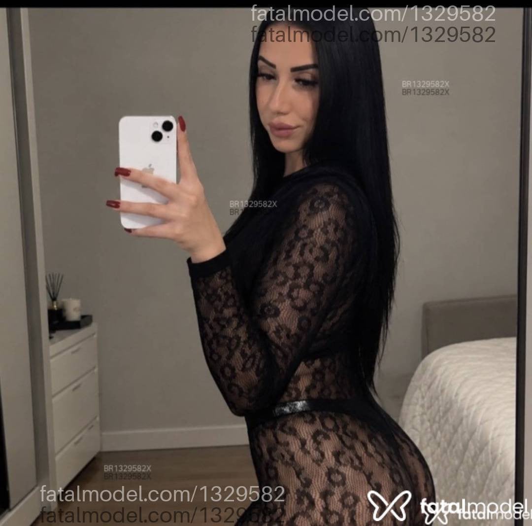 Acompanhante mulher morena (o) de olhos pretos - Suelen