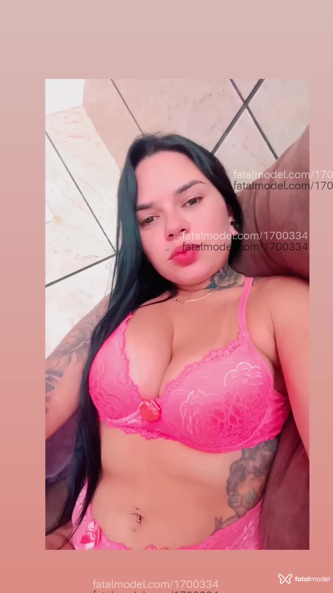 Acompanhante mulher morena (o) de olhos castanhos em Foz do Iguaçu - Lara Bitencourt