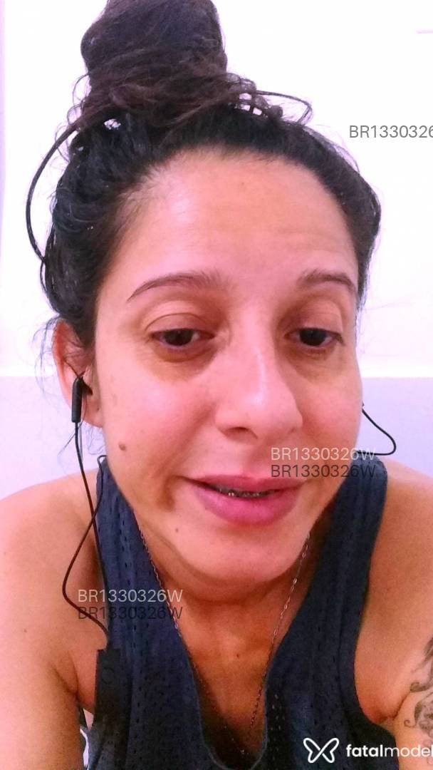 Acompanhante mulher com cabelo castanho de olhos castanhos em Itabuna Acompanhante mulher com cabelo castanho de olhos castanhos em Itabuna - Natali