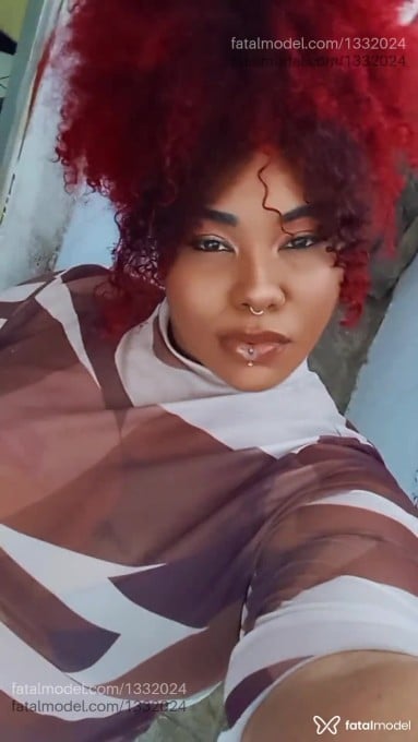 Acompanhante mulher ruiva (o) de olhos castanhos em Campinas - Lorena
