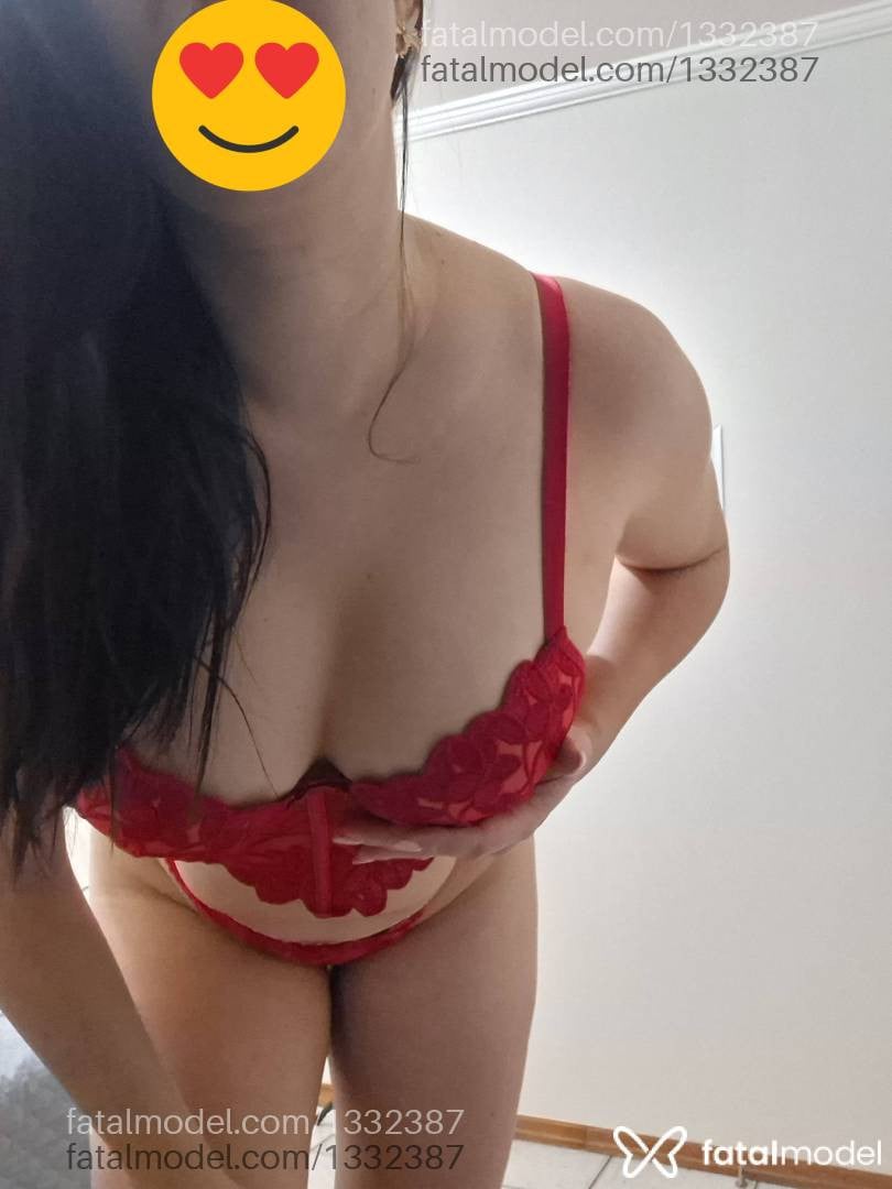 Acompanhante mulher morena (o) de olhos castanhos em Medianeira - Natália