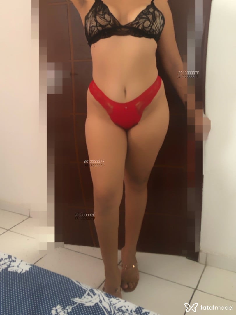 Acompanhante mulher morena (o) de olhos pretos em Maceió - Rebecca
