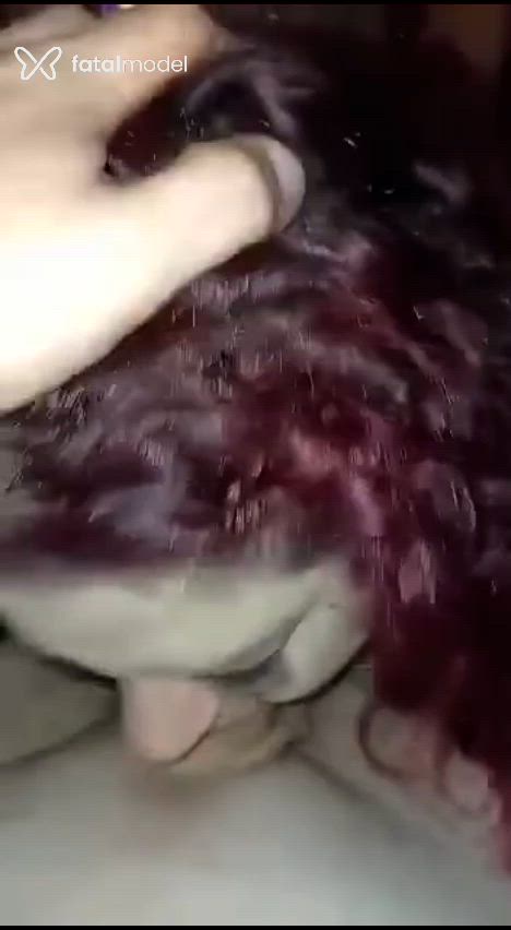 Acompanhante mulher ruiva (o) de olhos castanhos - ISADORA