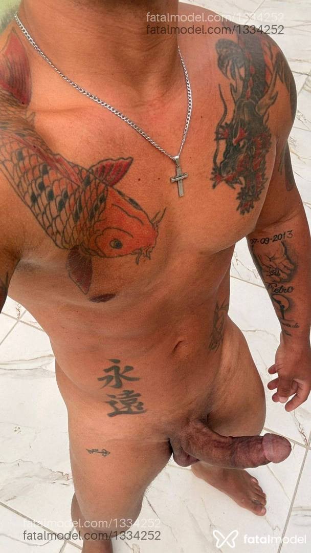 Acompanhante homem morena (o) de olhos verdes - PIT BULL