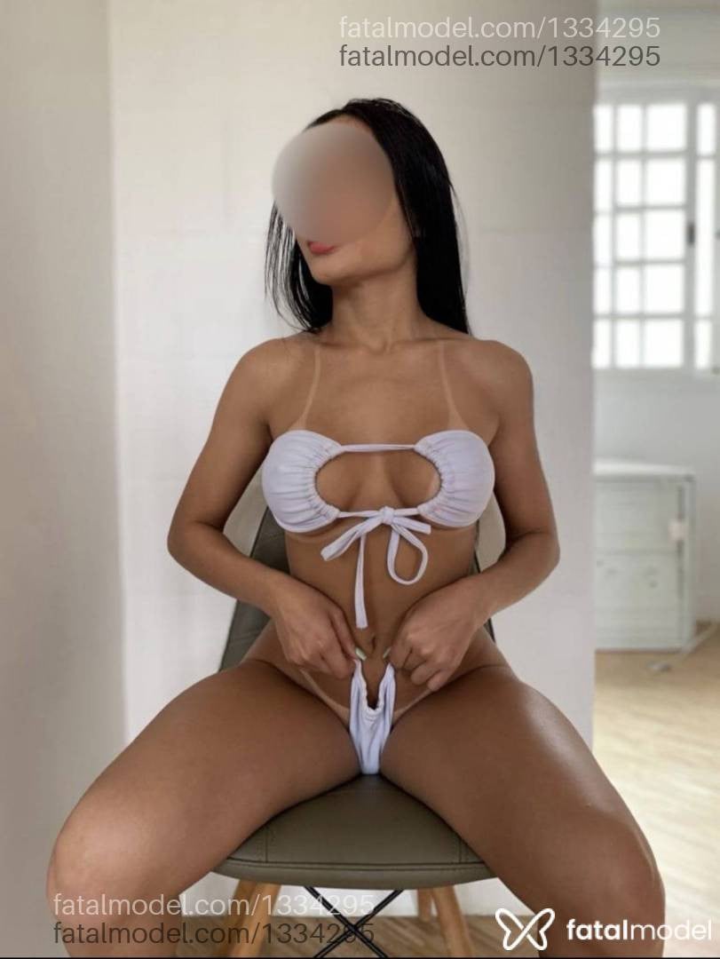 Acompanhante mulher com cabelo castanho de olhos castanhos em Petrópolis - Letícia Lins