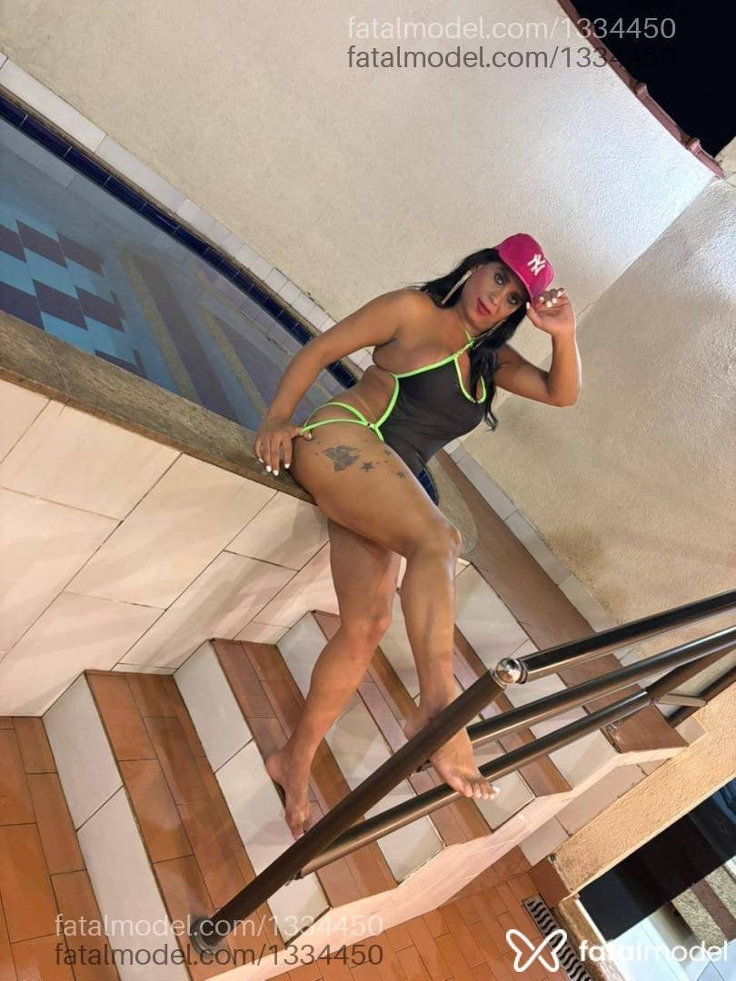 Acompanhante travesti morena (o) de olhos castanhos - Noêmia abravanel