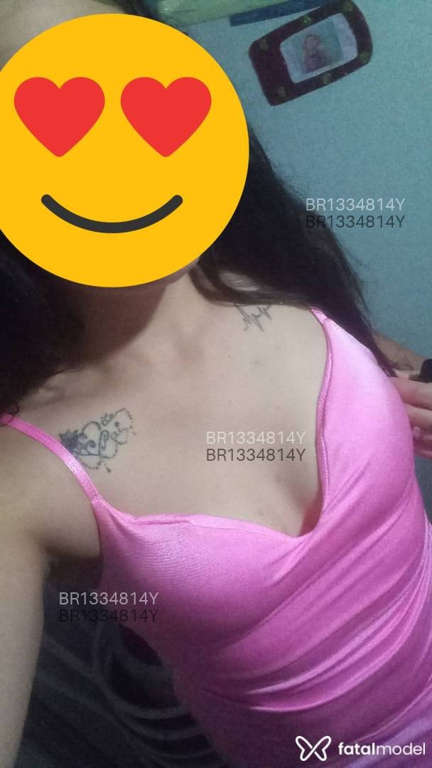 Acompanhante mulher com cabelo castanho de olhos castanhos - Barbara