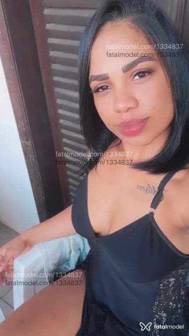 Acompanhante mulher morena (o) de olhos castanhos em Valença - Mônica