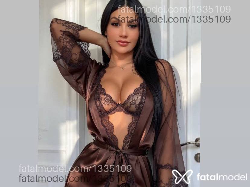 Acompanhante mulher morena (o) de olhos castanhos - Thaina Ferreira