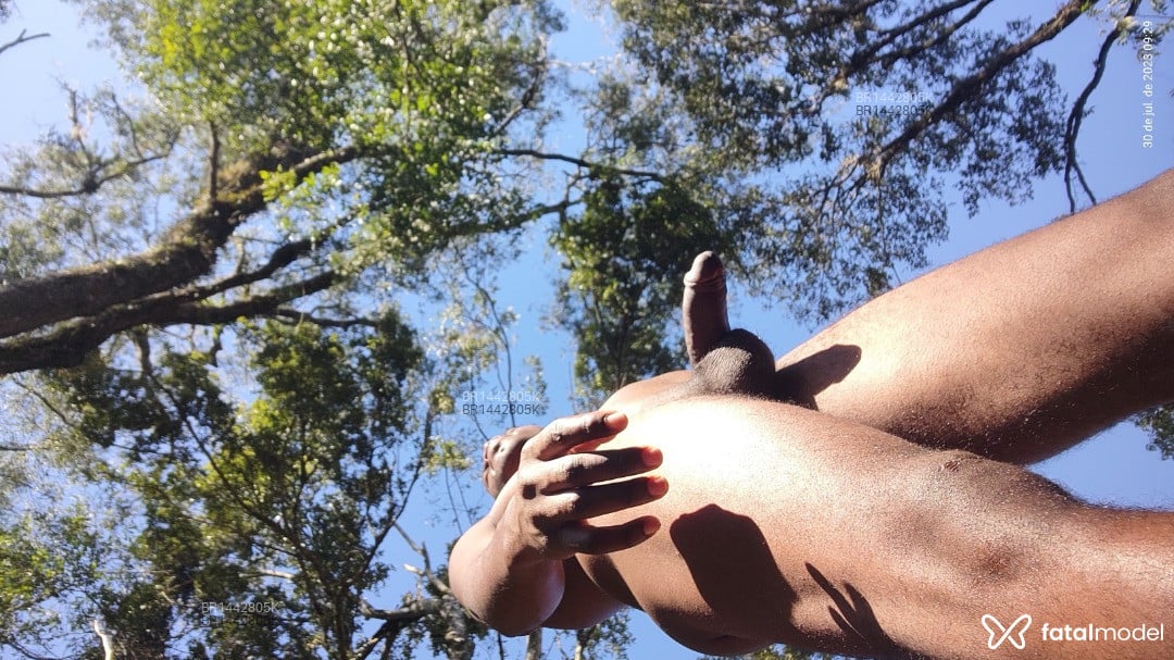 Acompanhante homem morena (o) de olhos castanhos em Joaçaba Acompanhante homem morena (o) de olhos castanhos em Joaçaba - Belomoreno