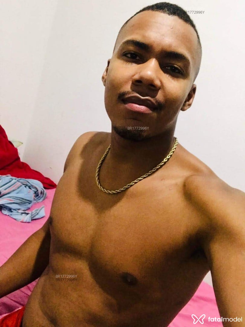 Acompanhante homem morena (o) de olhos pretos em São Carlos - Adriano Santos