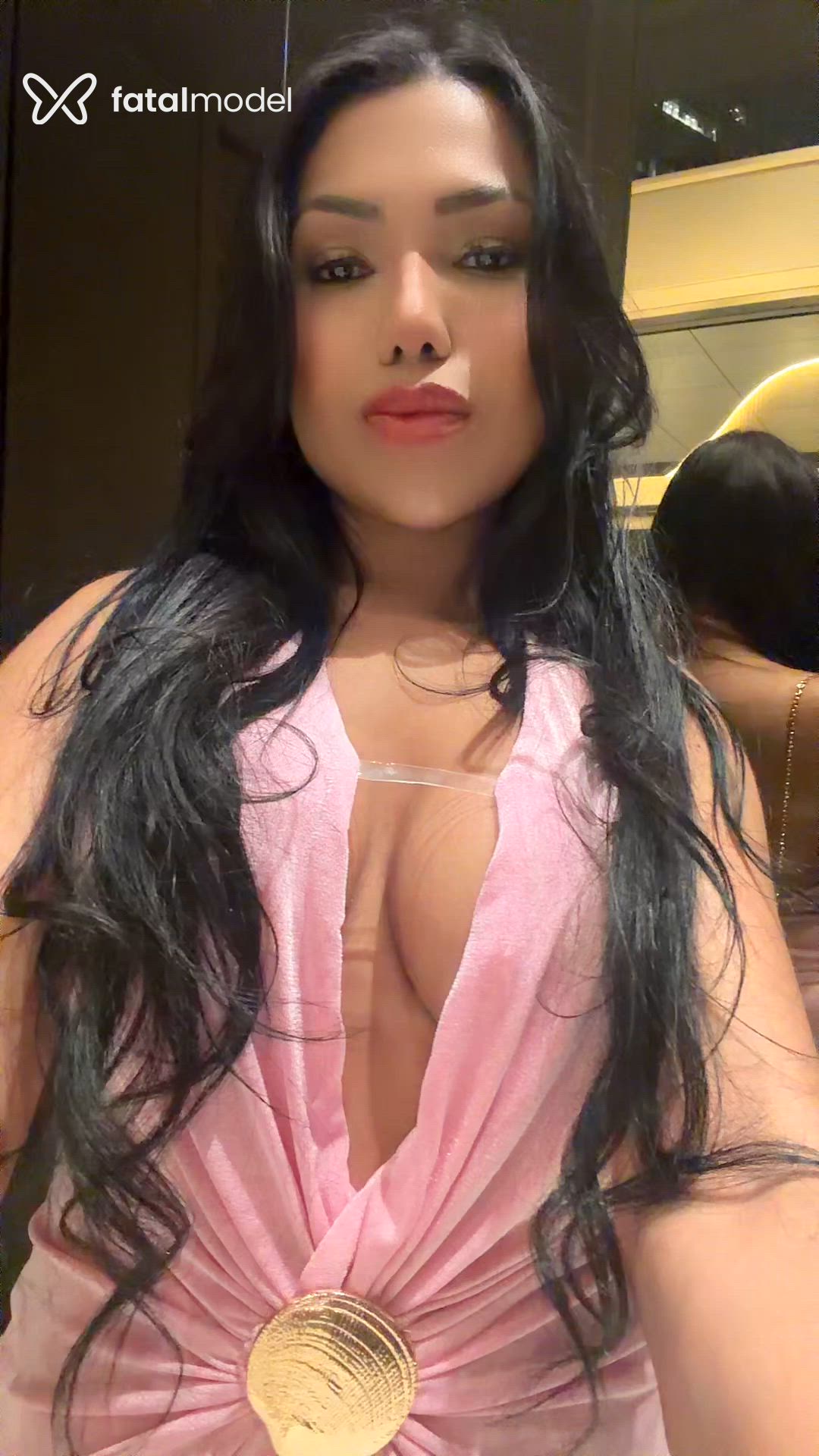 Acompanhante mulher morena (o) de olhos castanhos - Priscila