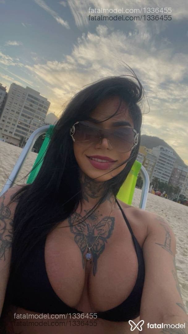 Acompanhante mulher trans morena (o) de olhos castanhos em Rio de Janeiro - Clara bouvier