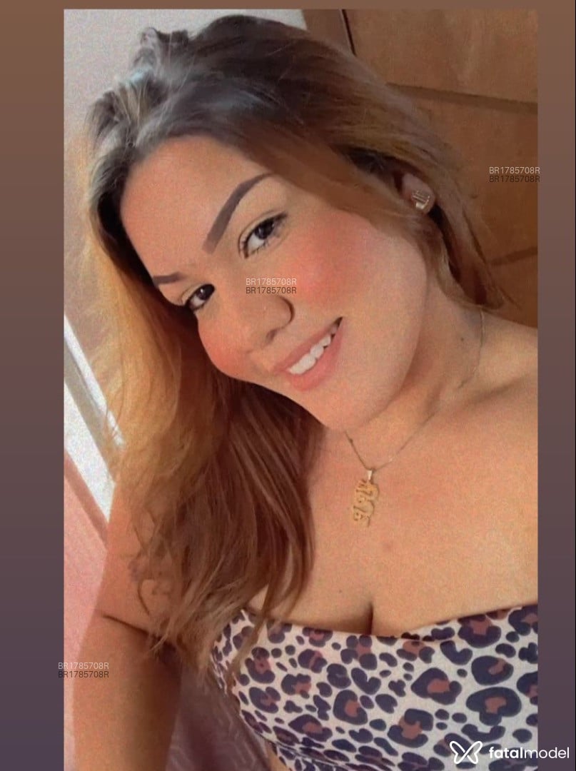 Acompanhante mulher com cabelo castanho de olhos castanhos em São José - Melissa