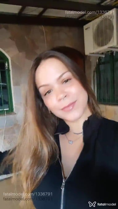 Acompanhante mulher loira (o) de olhos castanhos em Santos Acompanhante mulher loira (o) de olhos castanhos em Santos - Melina Mancini