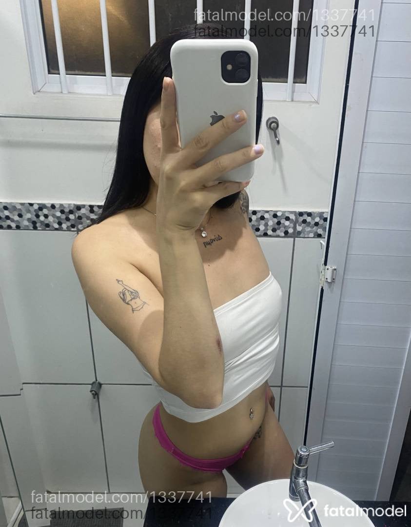 Acompanhante mulher com cabelo castanho de olhos castanhos - Bianca