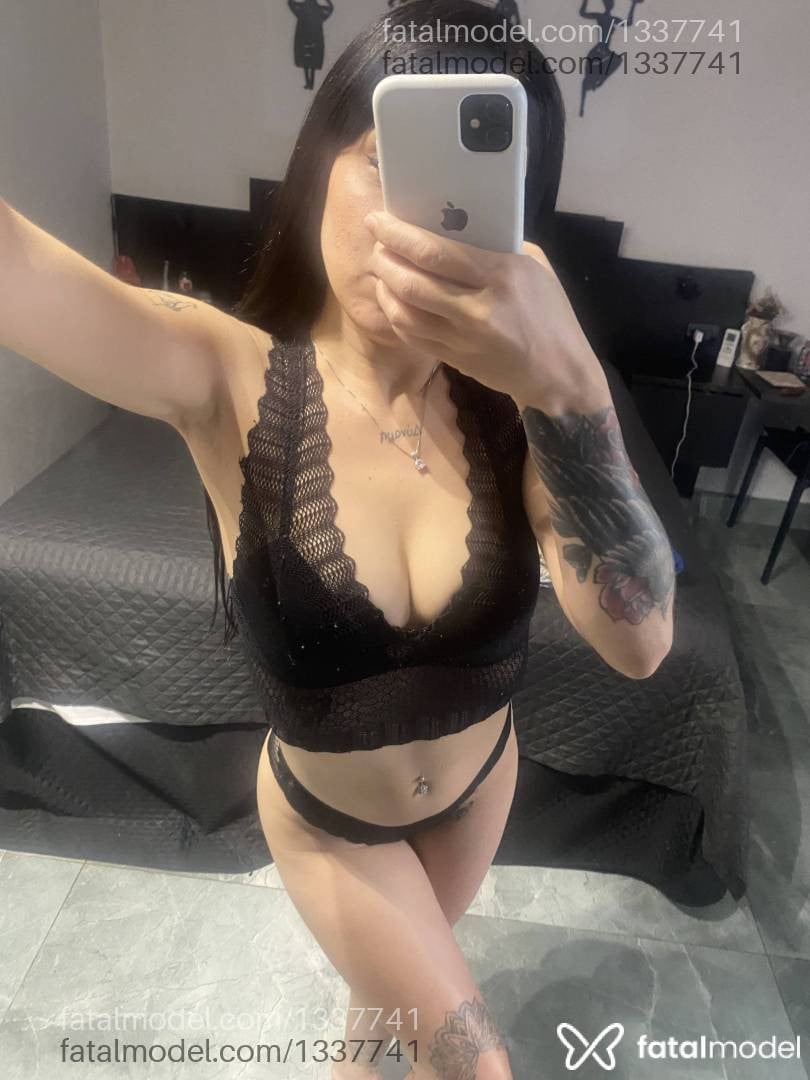 Acompanhante mulher com cabelo castanho de olhos castanhos - Bianca
