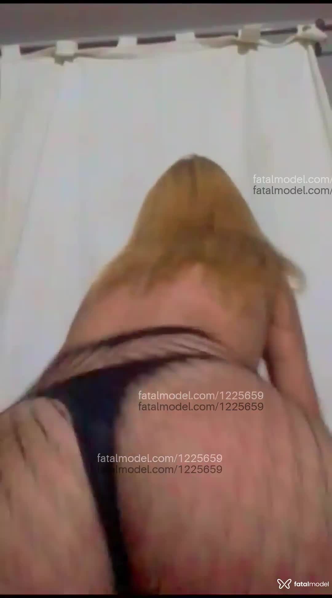 Acompanhante mulher trans loira (o) de olhos castanhos em Cabo Frio Acompanhante mulher trans loira (o) de olhos castanhos em Cabo Frio - Angel