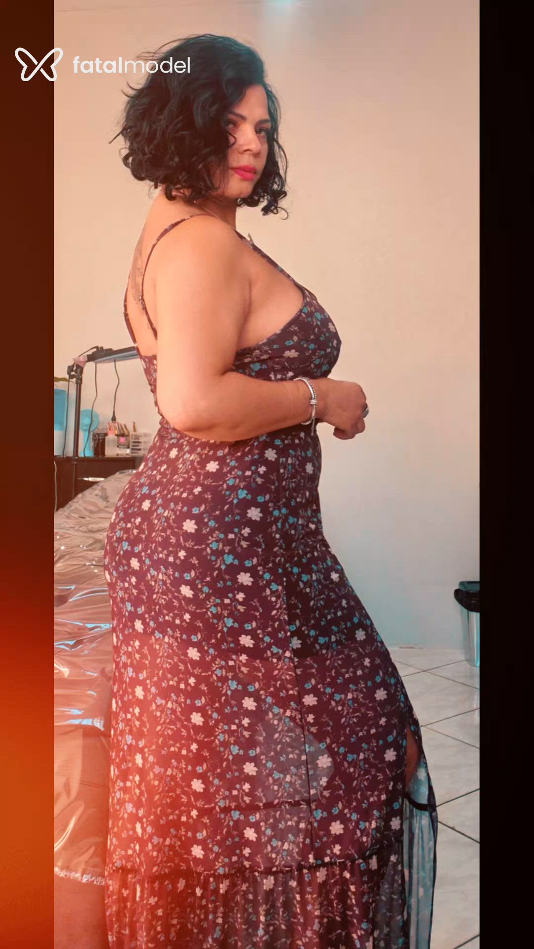 Acompanhante mulher morena (o) de olhos castanhos em Três Lagoas Acompanhante mulher morena (o) de olhos castanhos em Três Lagoas - Cléo Cleópatra
