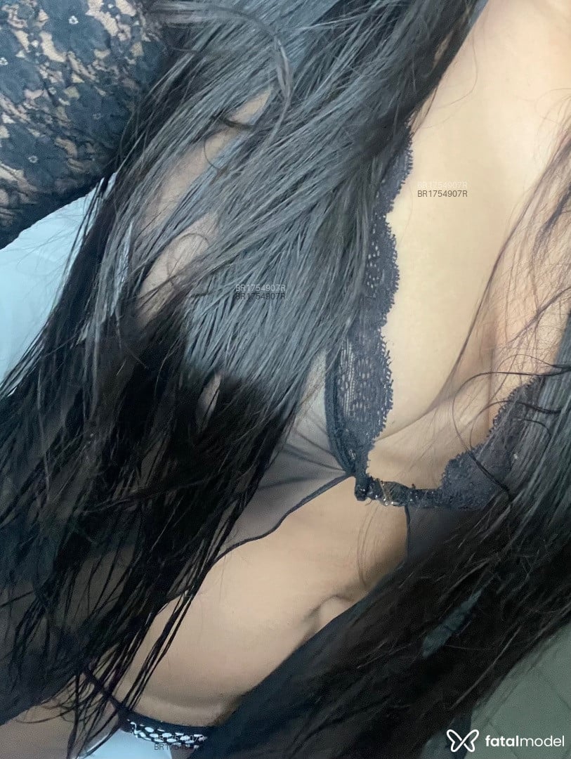 Acompanhante mulher morena (o) de olhos pretos em Primavera do Leste - Carol Garces