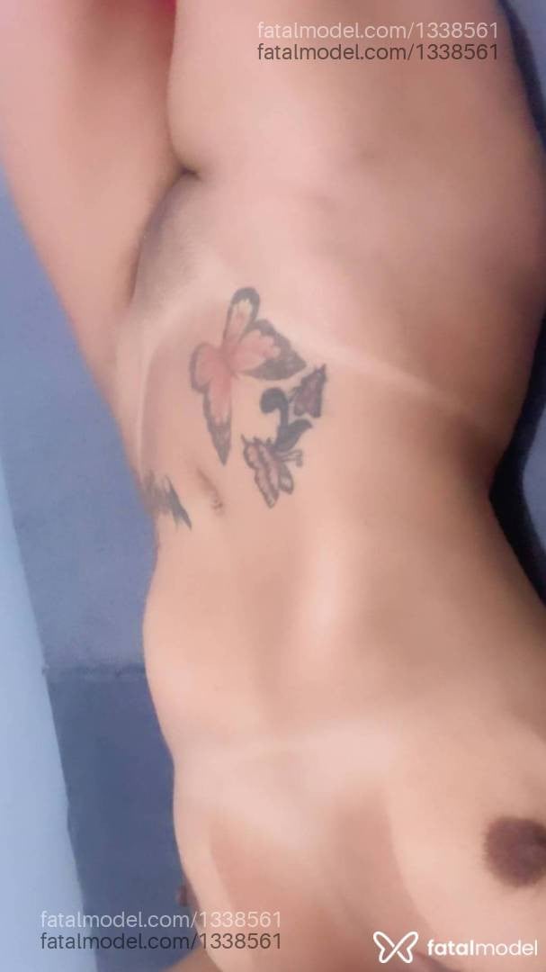 Acompanhante mulher morena (o) de olhos pretos - Geovanna Acompanhante mulher morena (o) de olhos pretos - Geovanna