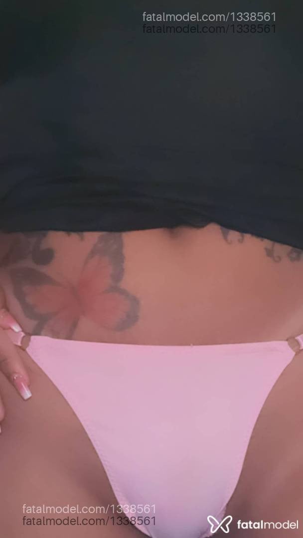 Acompanhante mulher morena (o) de olhos pretos - Geovanna Acompanhante mulher morena (o) de olhos pretos - Geovanna