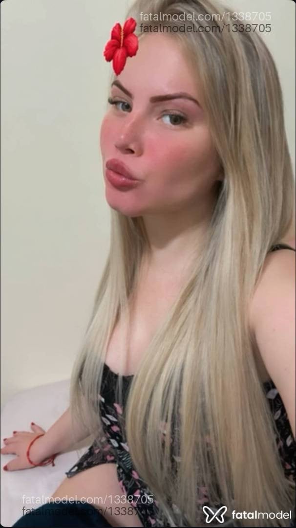 Acompanhante mulher loira (o) de olhos verdes em Passo Fundo - Bianca Tieli
