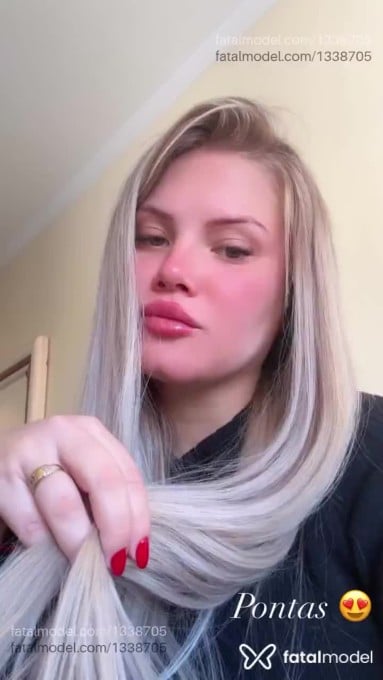 Acompanhante mulher loira (o) de olhos verdes em Passo Fundo - Bianca Tieli