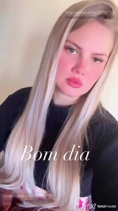 Acompanhante mulher loira (o) de olhos verdes em Passo Fundo - Bianca Tieli