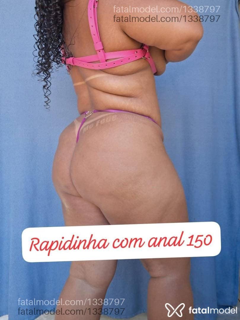Acompanhante mulher com cabelo castanho de olhos castanhos - Gabrielly Alencar