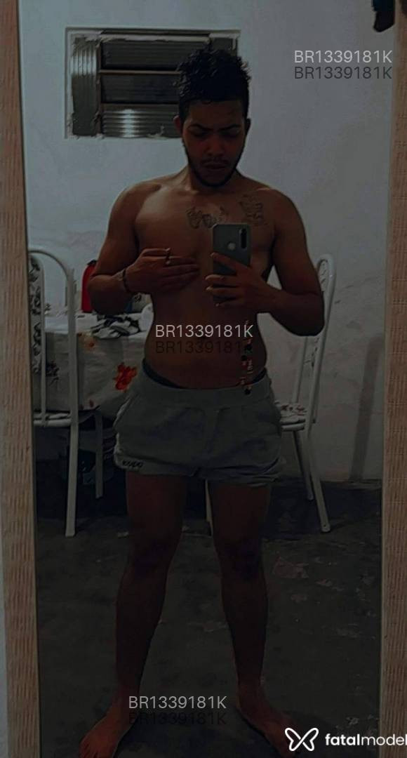 Acompanhante homem trans morena (o) de olhos castanhos em São Paulo - Transboy