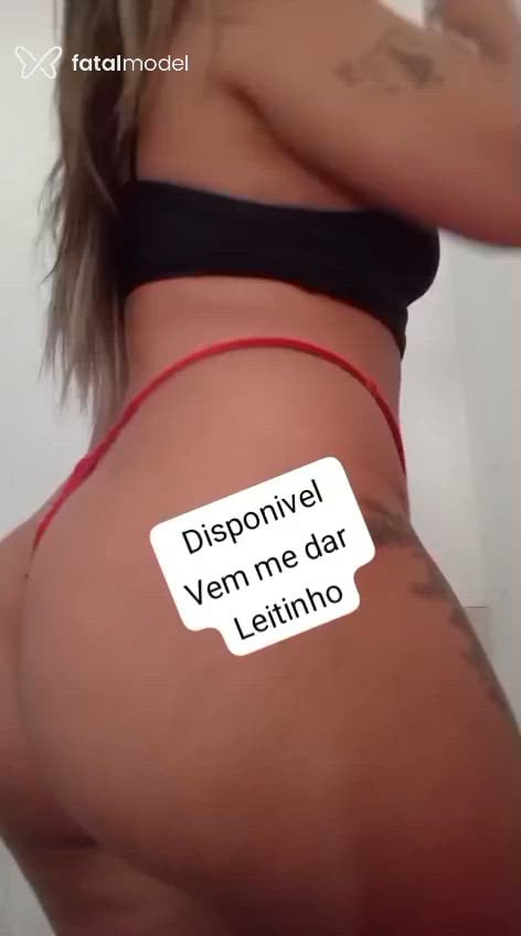 Acompanhante mulher loira (o) de olhos mel - Julia Byarque Acompanhante mulher loira (o) de olhos mel - Julia Byarque
