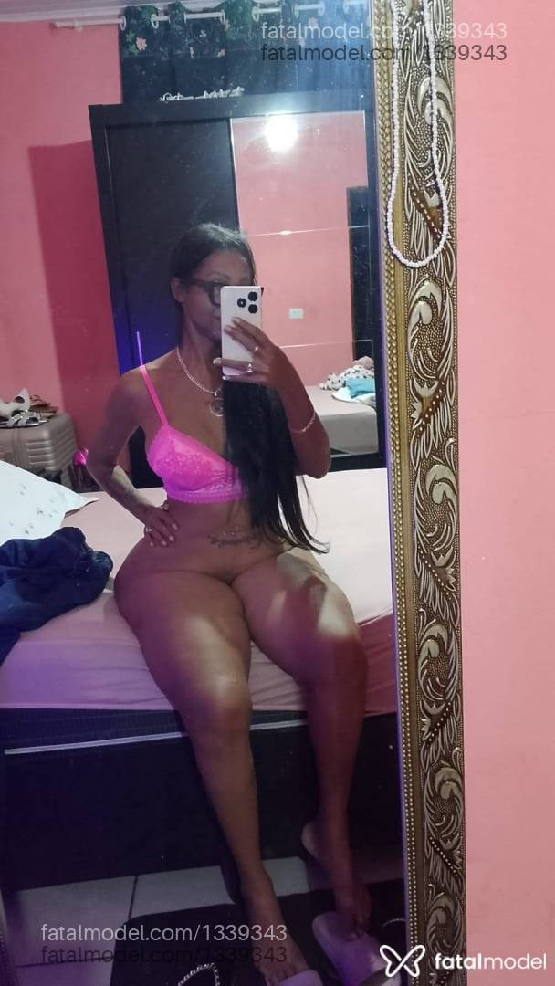 Acompanhante travesti loira (o) de olhos castanhos em Caldas Novas - Roberta
