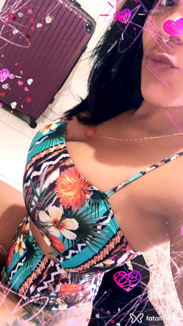 Acompanhante mulher morena (o) de olhos castanhos em Araxá - Kelly
